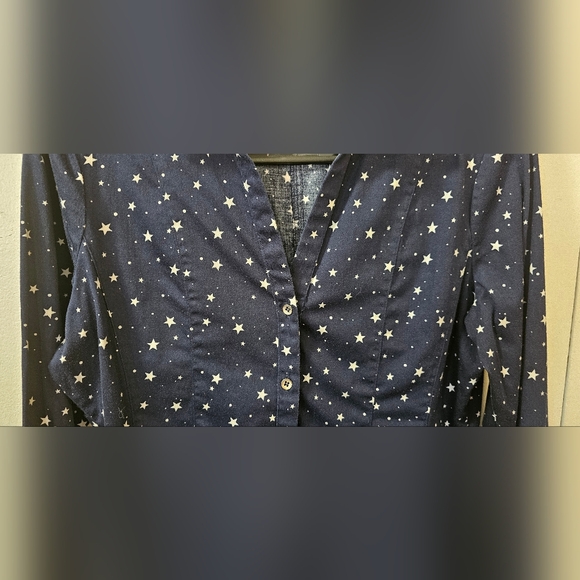 7th Avenue Design Studio New York & Co Navy Blouse With Stars Women's Medium - Picture 3 of 8